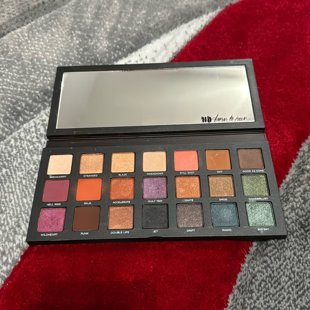 Urban Decay born to run palette